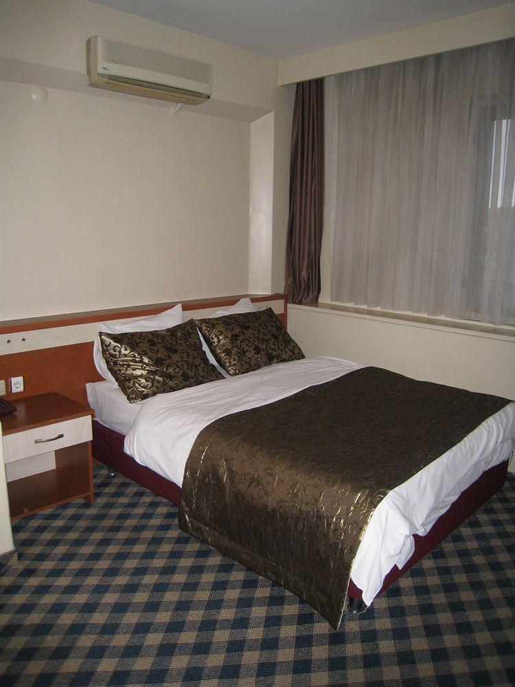 City Hotel Istanbul Exterior photo