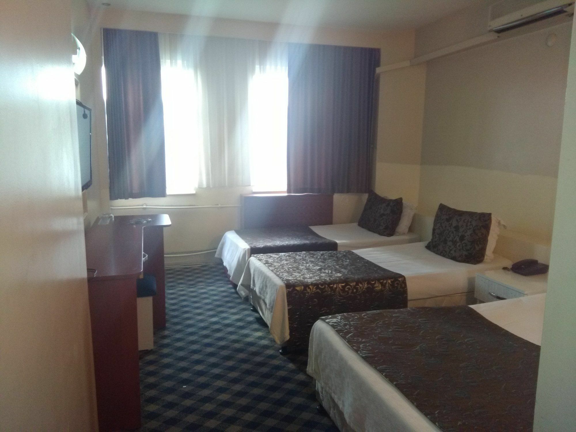City Hotel Istanbul Exterior photo